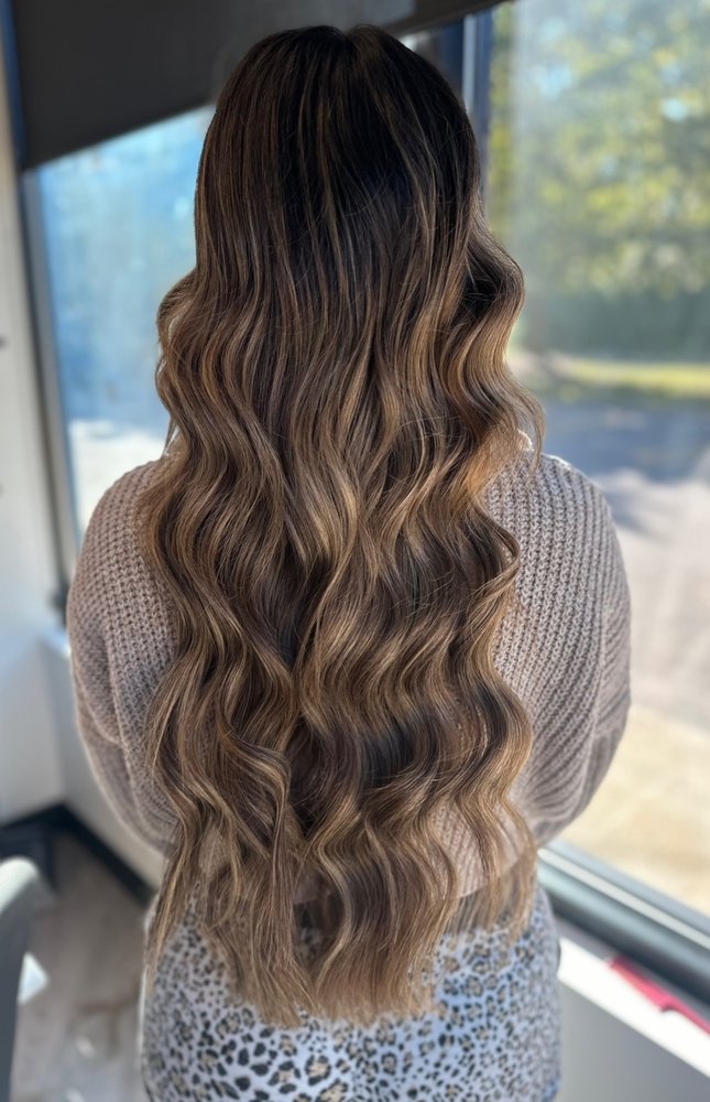 Bellami tape-in extensions balayage